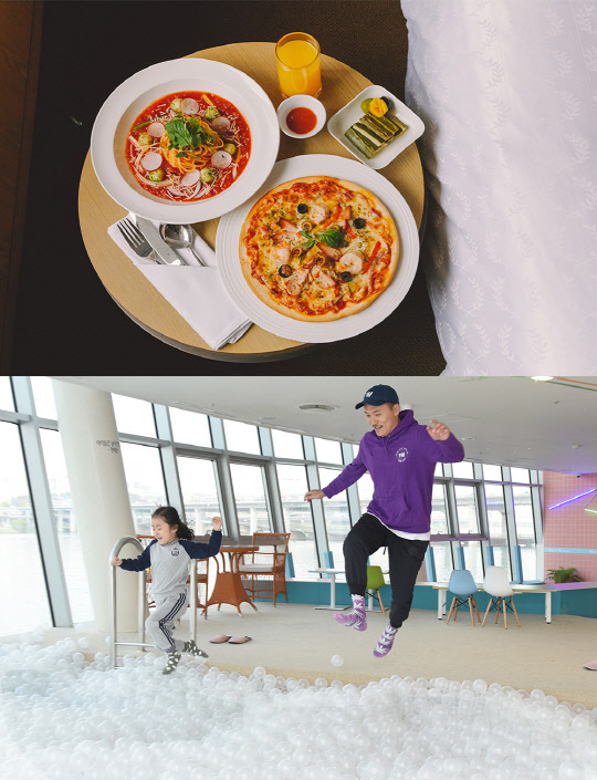 쉐라톤 서울 팔래스 강남 호텔이 5월 가정의 달을 맞아 '잇 플레이 러브'(Eat, Play, Love) 패키지를 4월 27일부터 5월 31일까지 선보인다. 객실에서 휴식을 취하며 맛있는 요리를 즐기고 호텔과 인접한 한강 세빛섬에 위치한 키즈카페(입장권 제공)에서 아이들과 특별한 나들이를 할 수 있게 구성했다. 쉐라톤 서울 팔래스 강남 호텔 제공